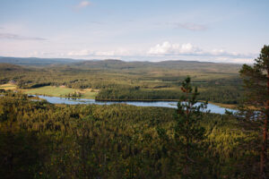 Maisema Aavasaksanvaaralta Tengeliöön
